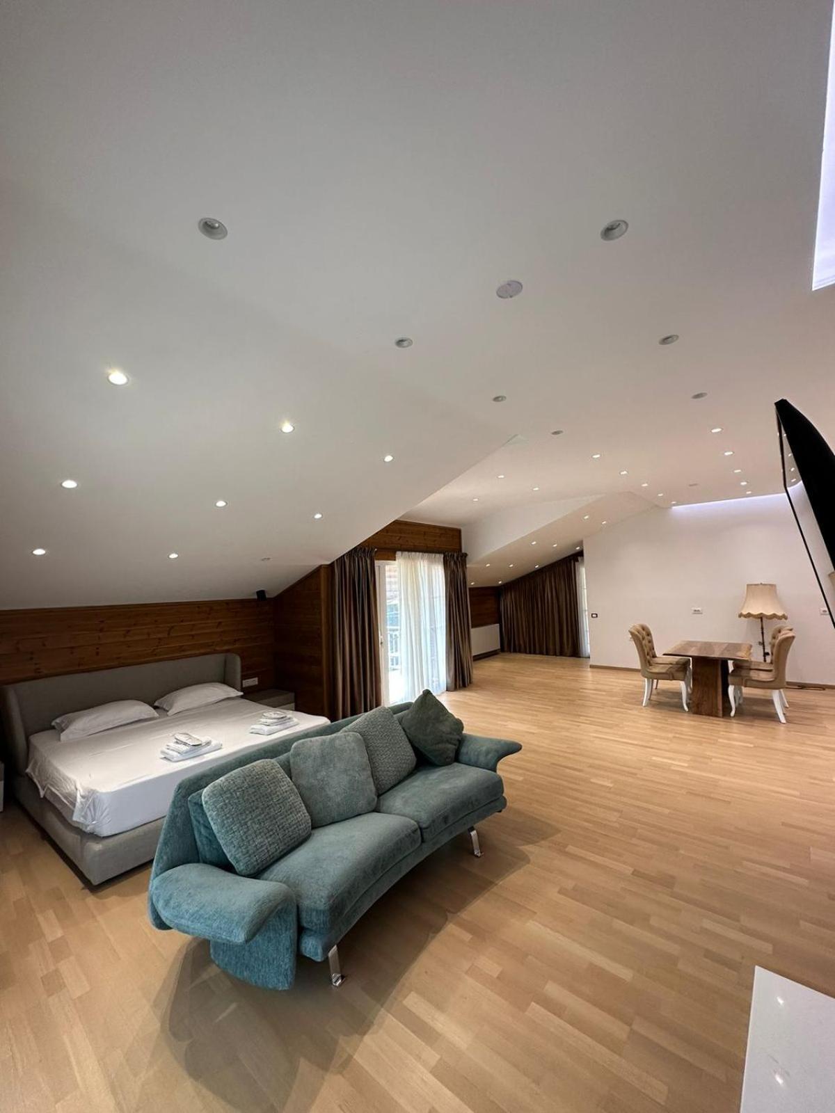 Bianca Hotel&villa