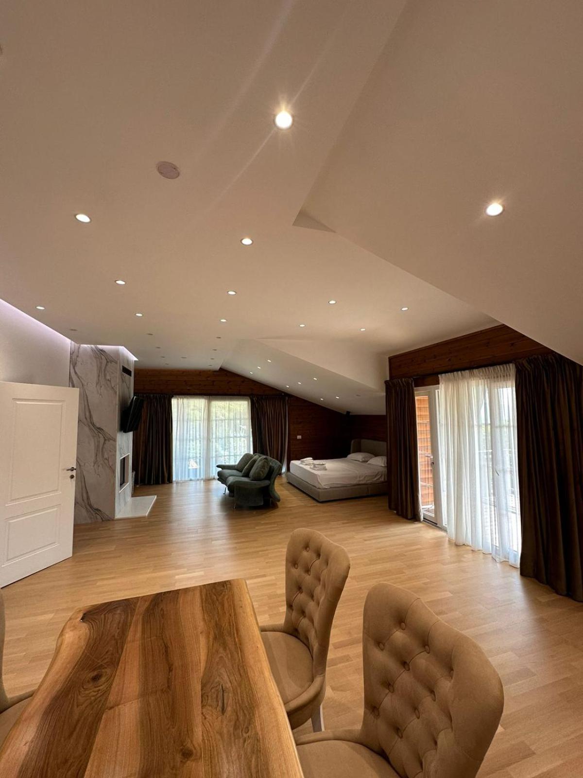 Bianca Hotel&villa Priska e Madhe